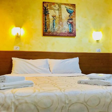 When In Rome Accommodation Zewnętrze zdjęcie
