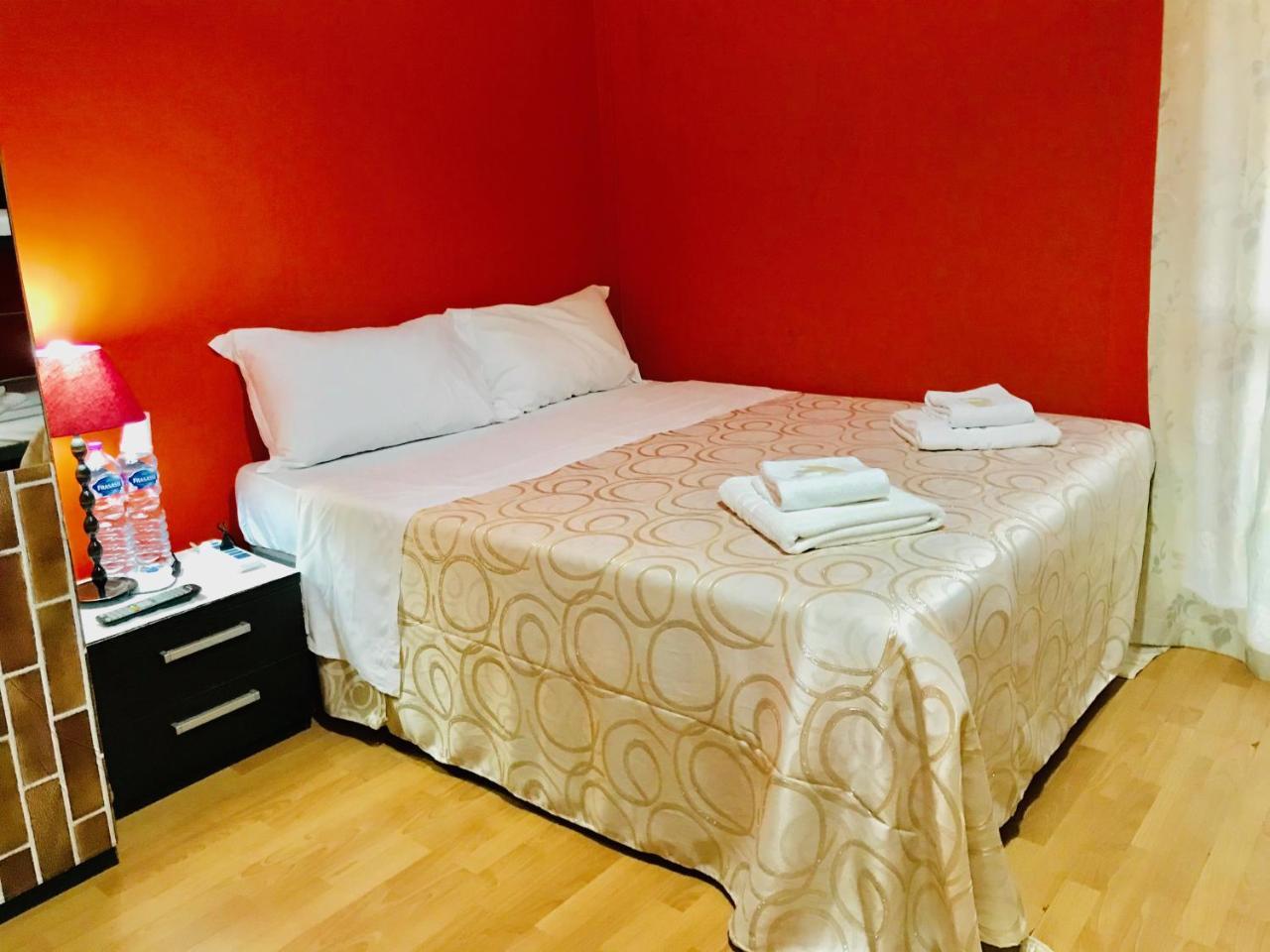 When In Rome Accommodation Zewnętrze zdjęcie